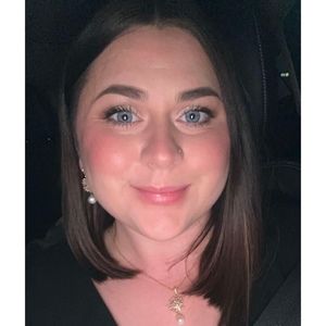 Meet your Posher, Macie